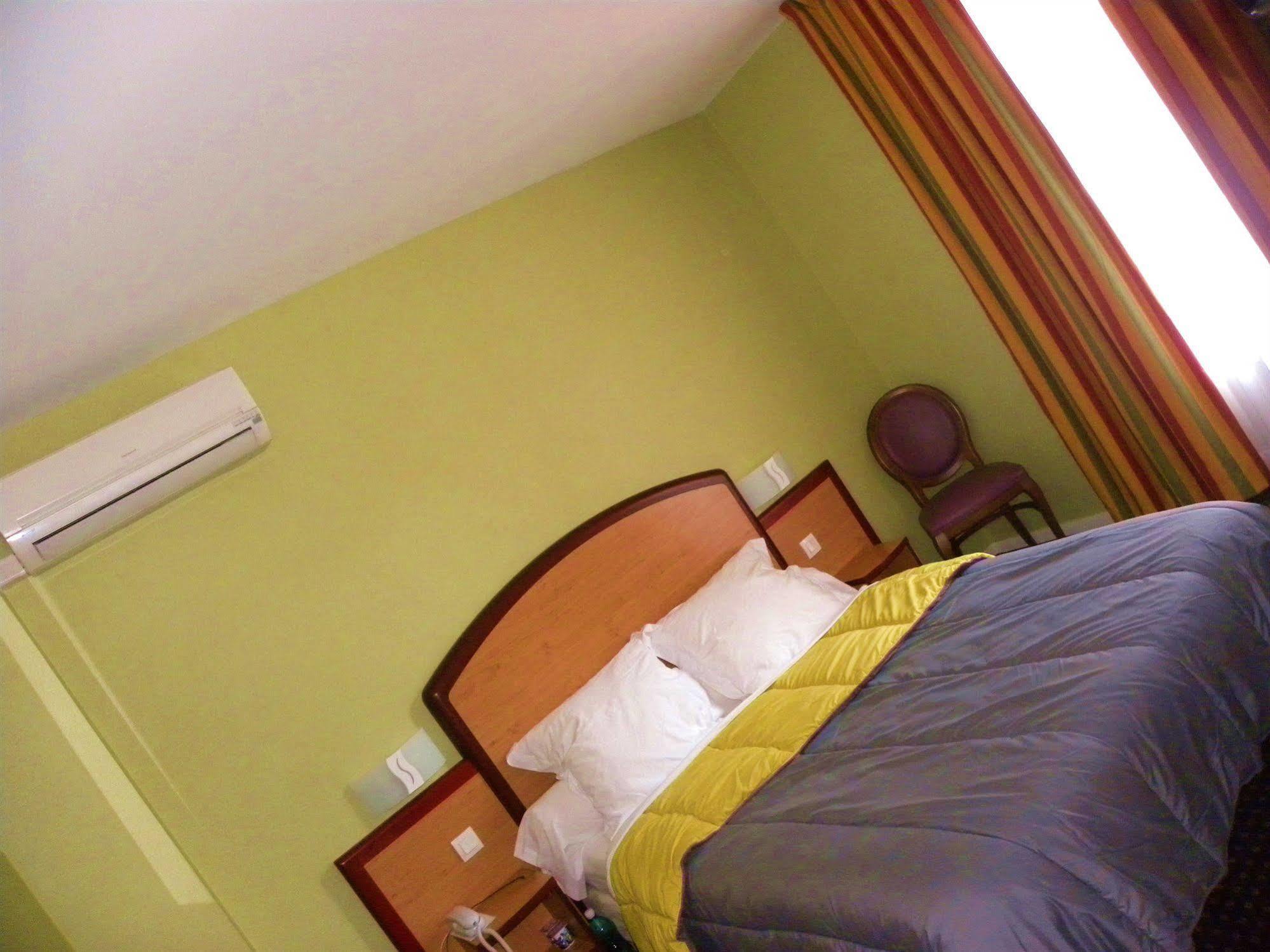 Hotel Ursula Cambo-les-Bains Kültér fotó